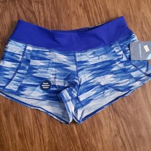 Brooks Chaser 3" shorts NWT!